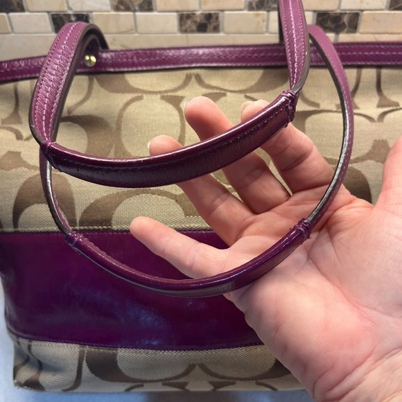 Coach Chelsea Purse tote bag zipper top No D0868-1242 Orchid color inside EUC - Picture 4 of 12